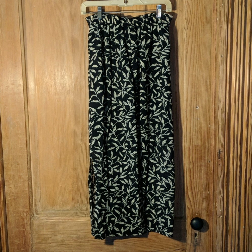 EUC Long  Black Rayon Summer skirt by Surya XS